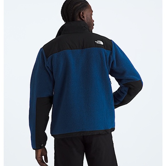 * THE NORTH FACE BOYS Retro Denali Jacket
* XL (18) - Picture 2 of 8